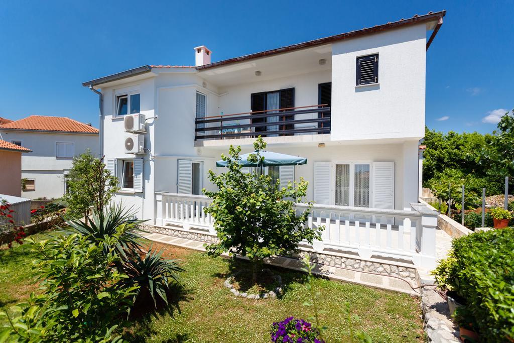Villa Rosi Krk Town Esterno foto