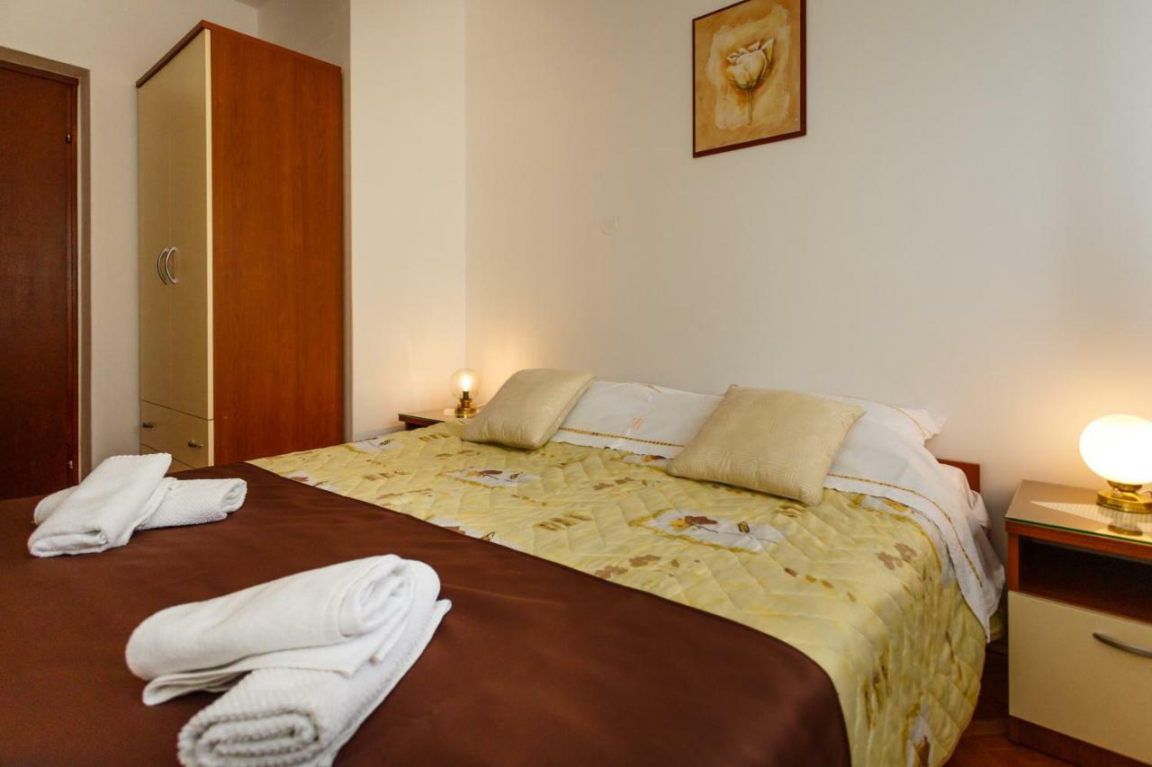 Villa Rosi Krk Town Esterno foto